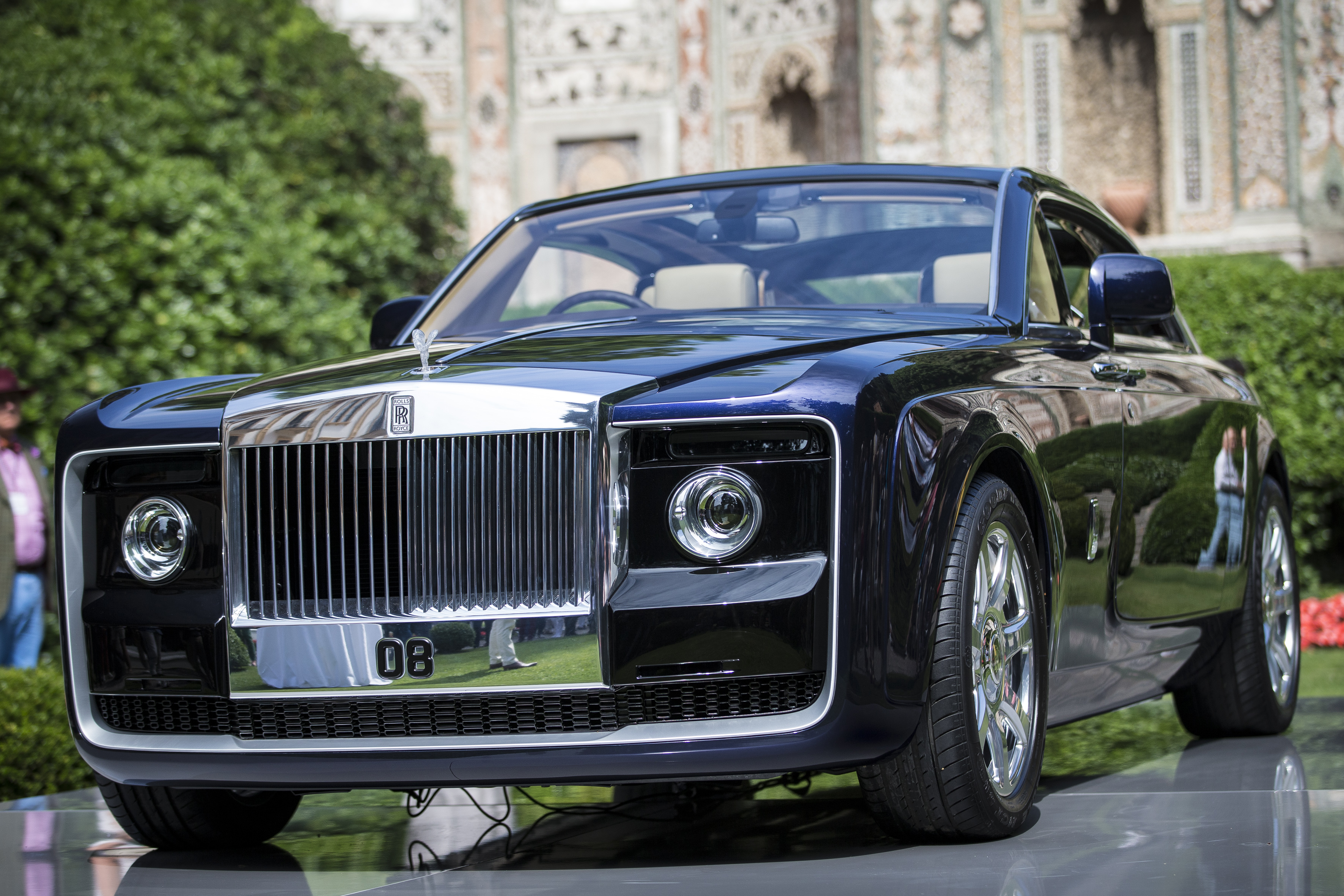 Крутой rolls royce. Rolls-Royce Sweptail. Роллс Ройс Sweptail 2021. Роллс Ройс 1861. Rolls Royce Sweptail 2022.